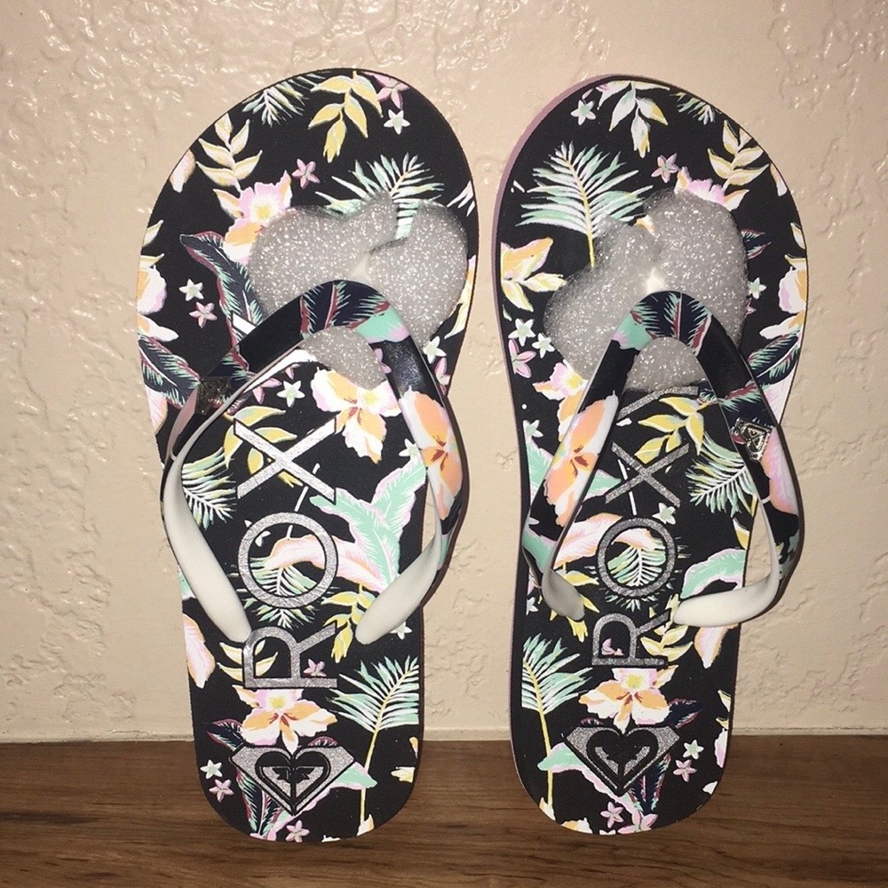 Roxy Pebbles VII Flip Flop Youth Size 13